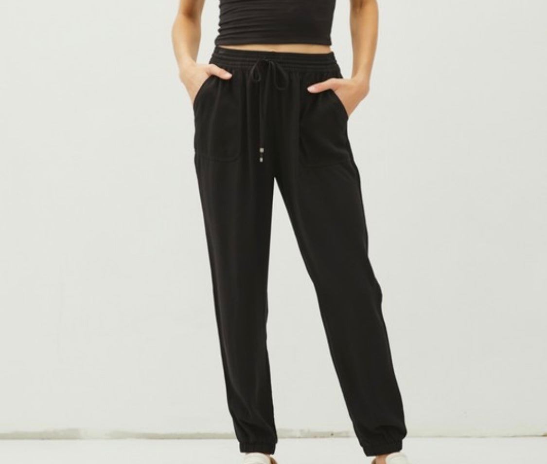 HIGH RISE WDRAWSTRING JOGGERS