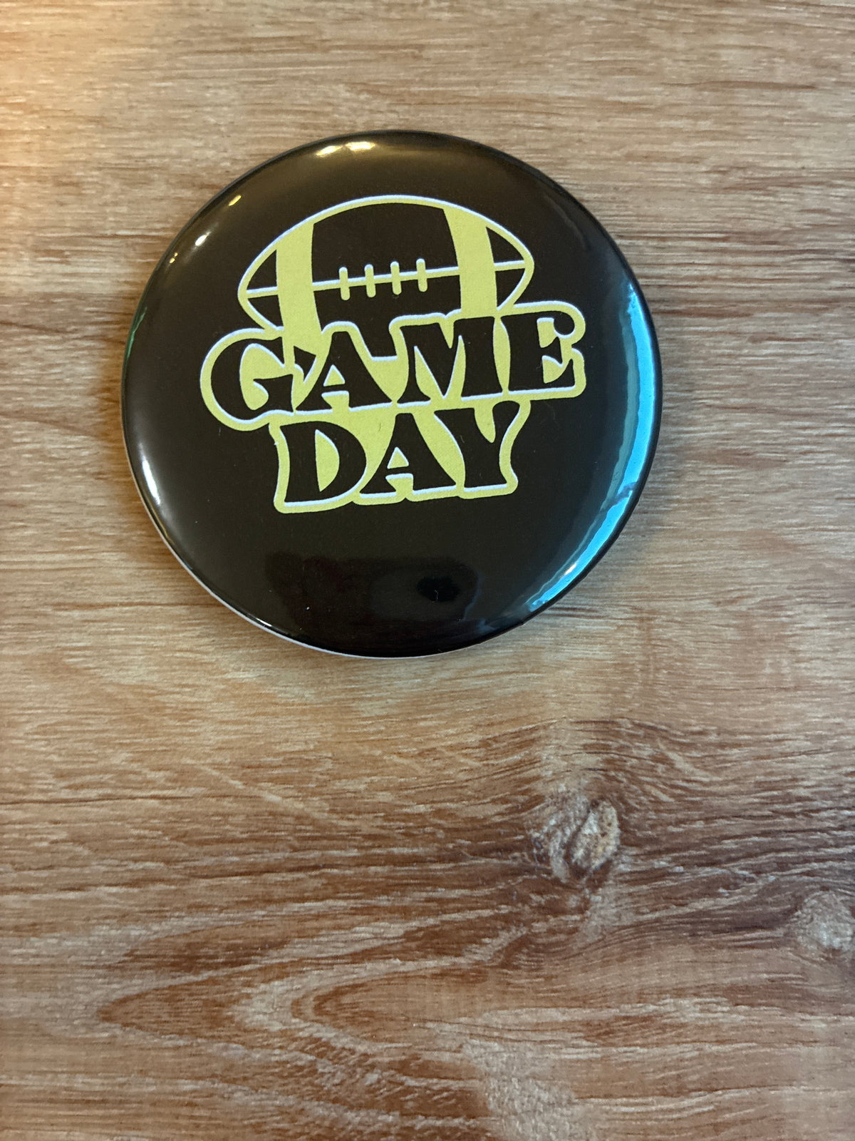 Kenowa knights button