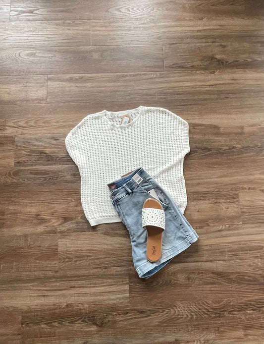 Feeling the vibes knit sweater- off white