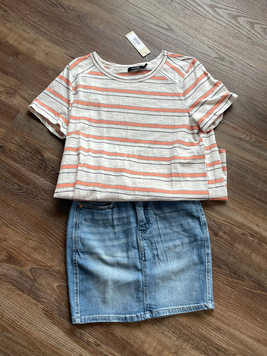 Coral stripe tee